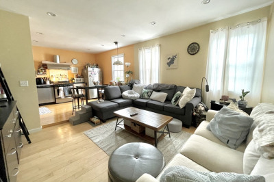 91 Green St #3 1