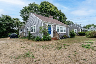 10 Standish Way 1