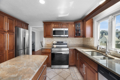 994 S Main St 1