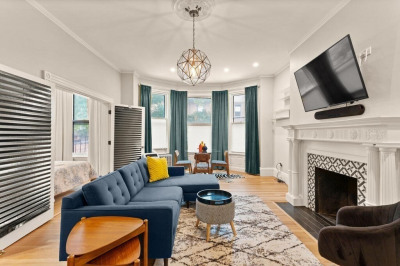 473 Beacon St #5 1