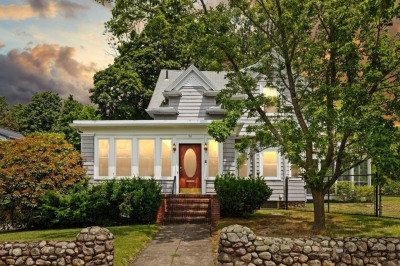 56 Capen St 1