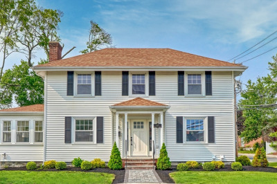 109 West Foster Street 1