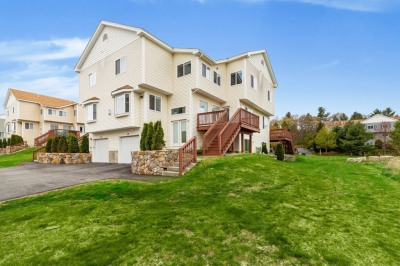 39 John Hancock Dr #39 1