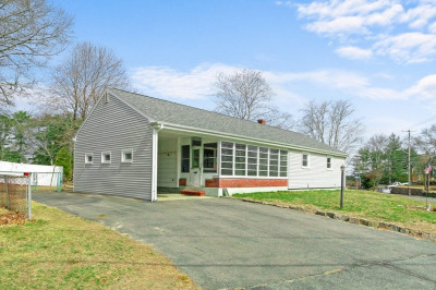 301 Main St 1