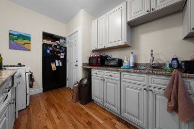 465 Broadway #8 1