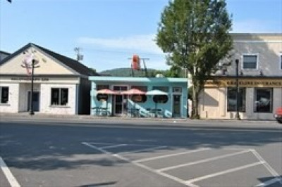 1376 Main Street