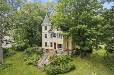 21 Main St 1