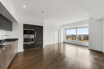 110 Stuart St #19H 1