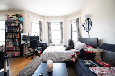 374 Chestnut Hill Ave #5 1