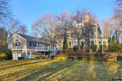 209 Curve Street