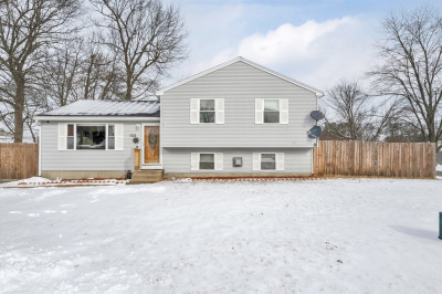 102 Starling Rd 1