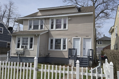 456-458 Page Blvd 1