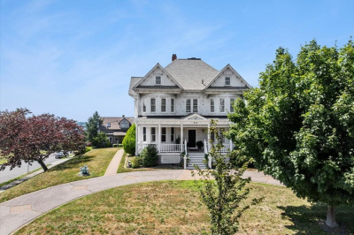 878 Highland Ave 1