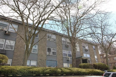 318 Nesmith Street #10 1
