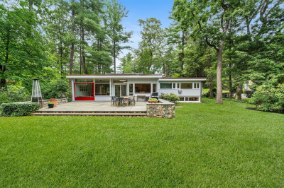 32 Moon Hill Rd 1