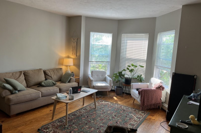 392 Centre St #2 1