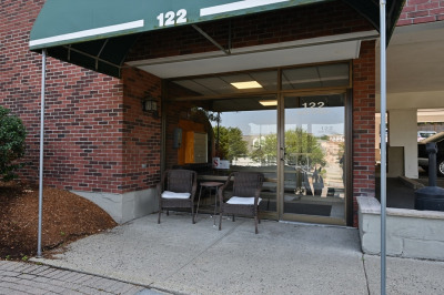 122 Main St #402 1