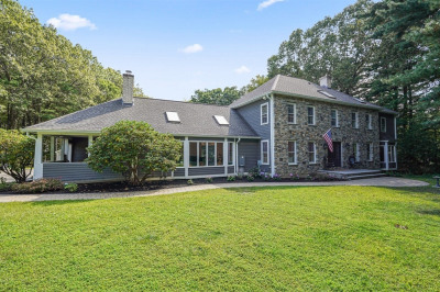 33 Woodstone Rd 1