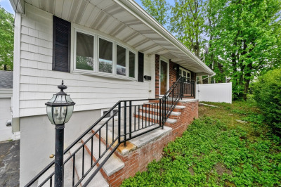 172 Phipps Street 1