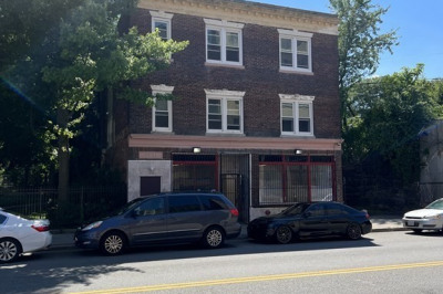 693-693b Dudley St 1