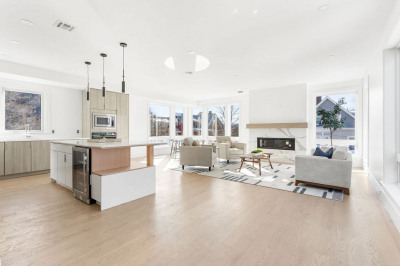 31 Evergreen St 1