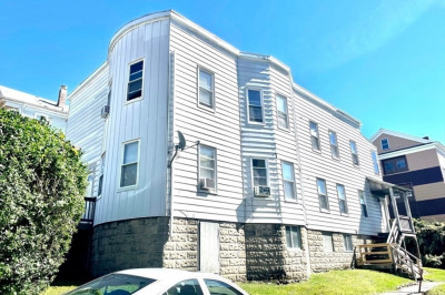 8 Bourne St #1R 1
