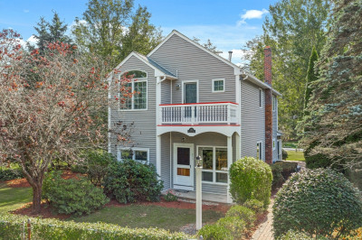 233 Lakeshore Dr 1