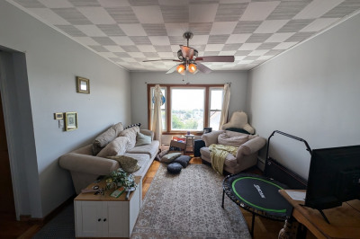 85 Gladstone Street #3 1