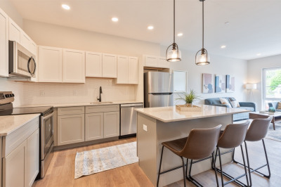 279 Willard #302 1