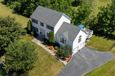 8 Mill River Ln 1
