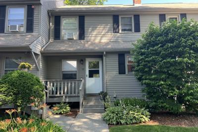192 Pleasant St #12 1