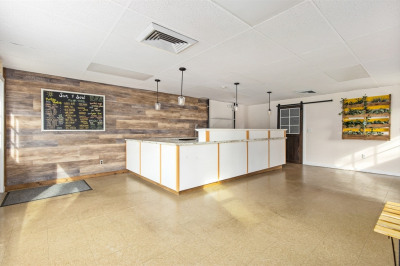 35-41 W Main St #4