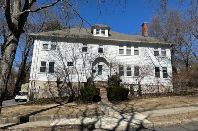 5 Winchester Road #1 1