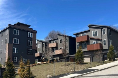 50 Richards St 1
