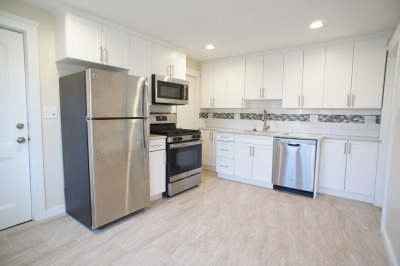 425 Newport Ave #3