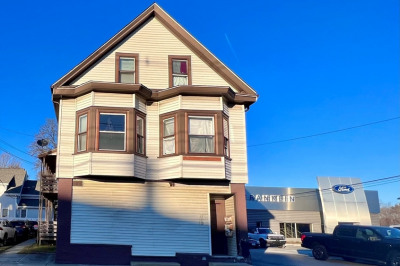155 E CentRal St #R 1