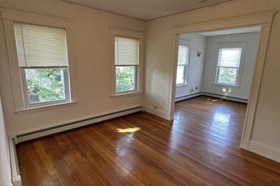 289 Highland Ave #2R 1