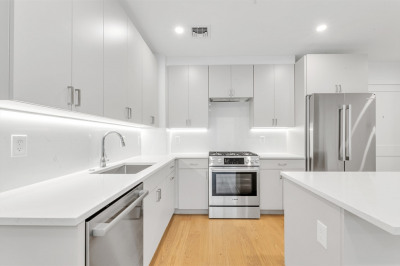 256 Dorchester Street #402 1