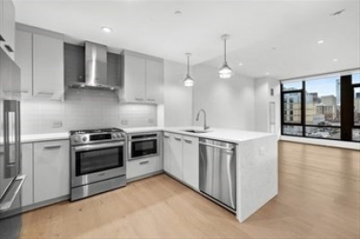 40 Traveler St #212 1
