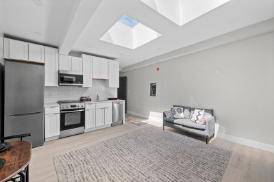 153 Green St #109 1