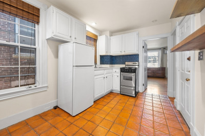 80 W Cedar St #3 1