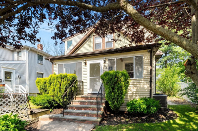 55 Rosemont Rd 1