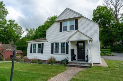 1349 Main St 1