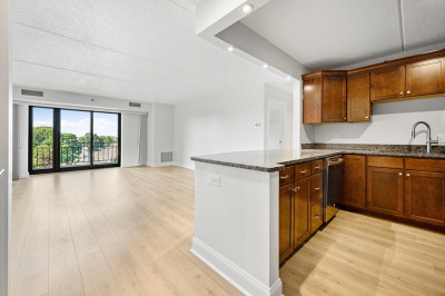 275 Main St #209 1