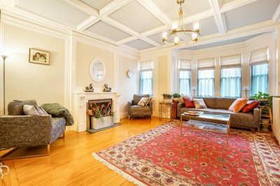 569 Franklin St #6 1