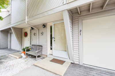 21 Lordvale Boulevard #406 1