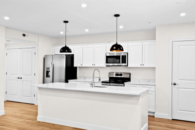 1 Pleasant Street #206 1