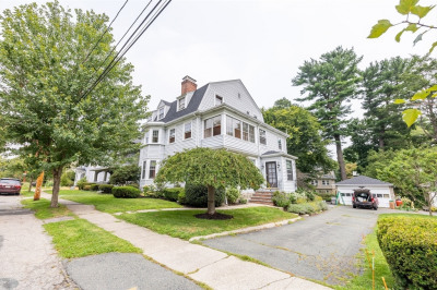 18 Hawthorn Road #2 1