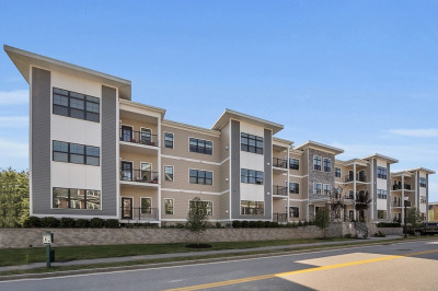 55 Pointe Place #103 1