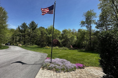 24 Manchaug Rd 1